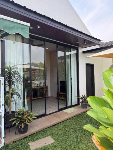 Pasirjambu Villa | Home stay Puri Kenanga