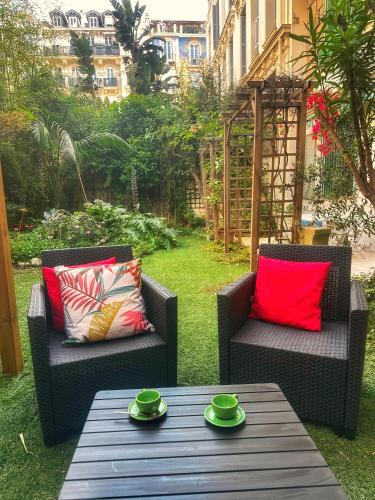 Gambetta Apartment | Homelivia, Luxueux Appartement avec Jardin privé