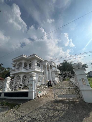 Bukittinggi House | Homestay 25 Syariah Bukittinggi