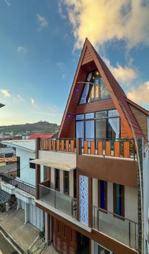 Dieng House | Homestay Begonia Syari'ah