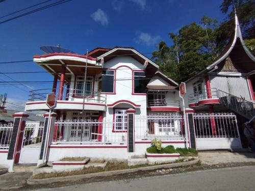 Bukittinggi House | Homestay Syariah Rumah Umi