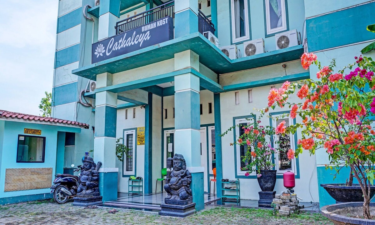 Karawang Hotel | Hotel O Home Stay Elis Cateliya Syariah