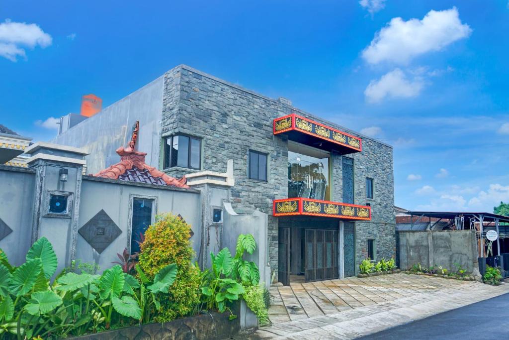 Rajabasa Hotel | Hotel O Kedaton Near Rumah Sakit Advent Bandar Lampung Formerly Hotel Plain C Lake
