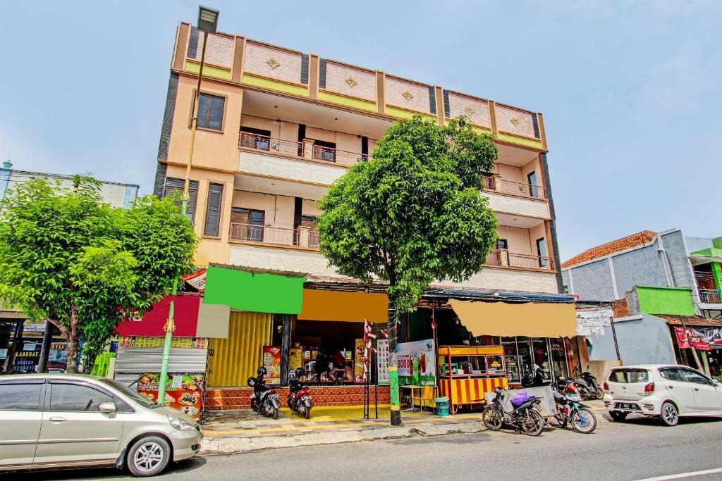 Pati Hotel | Hotel O Kristin Homestay