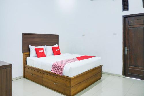 Bandar Lampung Hotel | Hotel O Teluk Betung Near Water Park Lembah Hijau Formerly Kanajiwa Guesthouse 1
