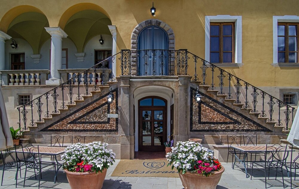 San Lorenzo a Vaccoli Hotel | Hotel Villa Cheli