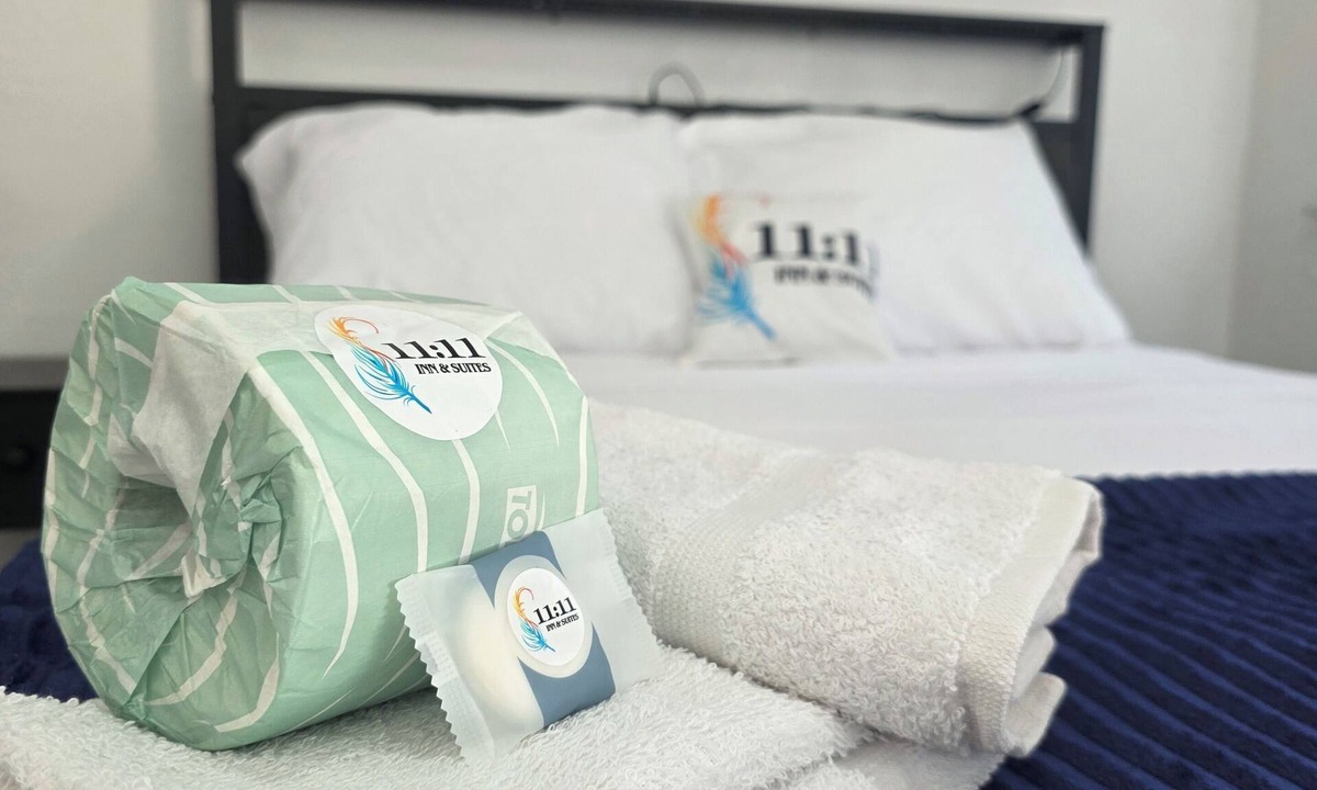 Campbell Hotel | Hotel with AC & WiFi in Kissimmee