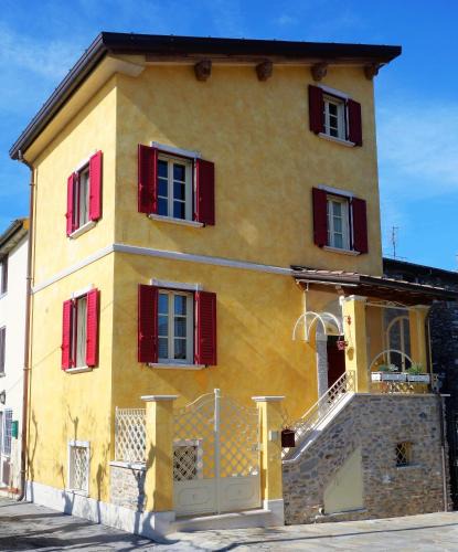 Querceta House | House Versilia Luca E Giada, 5 chilometri da Forte dei Marmi!