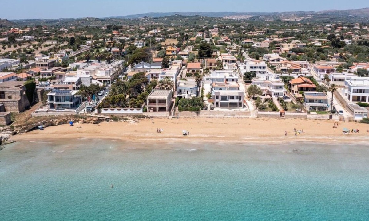 Noto Marina Villa | House&Villas - Baia delle Sirene