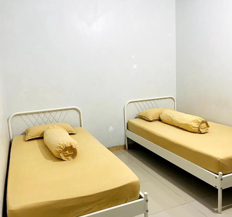 Tegal Hotel | IB Homestay Syariah by Ecommerceloka