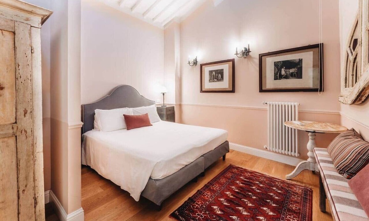Santa Croce Apartment | Il Bue Apartment- 60sqm with Terrace in Florence