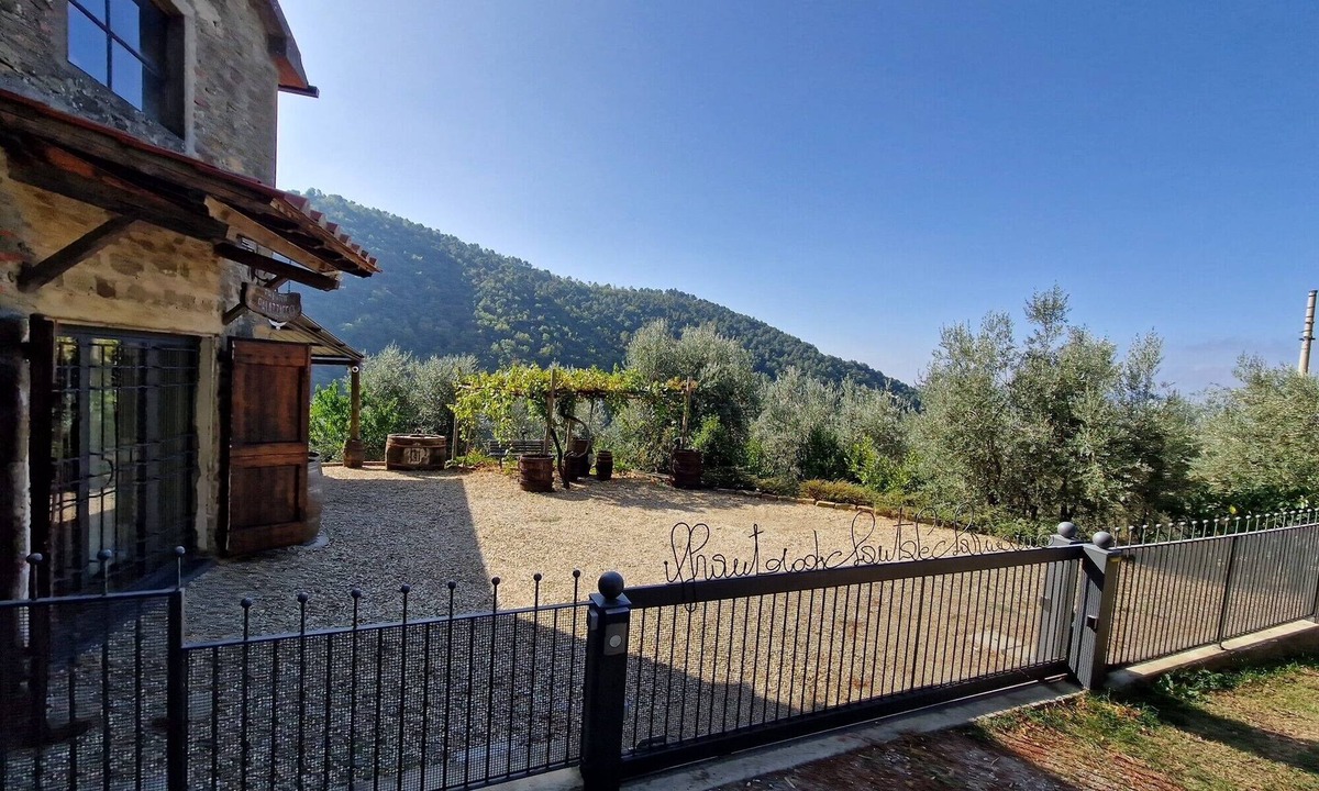Bivio Pozzo House | Il Frantoio di Chantal e Charmaine