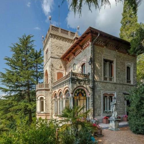 Santa Maria del Monte Apartment | Il Parco e gli Affreschi