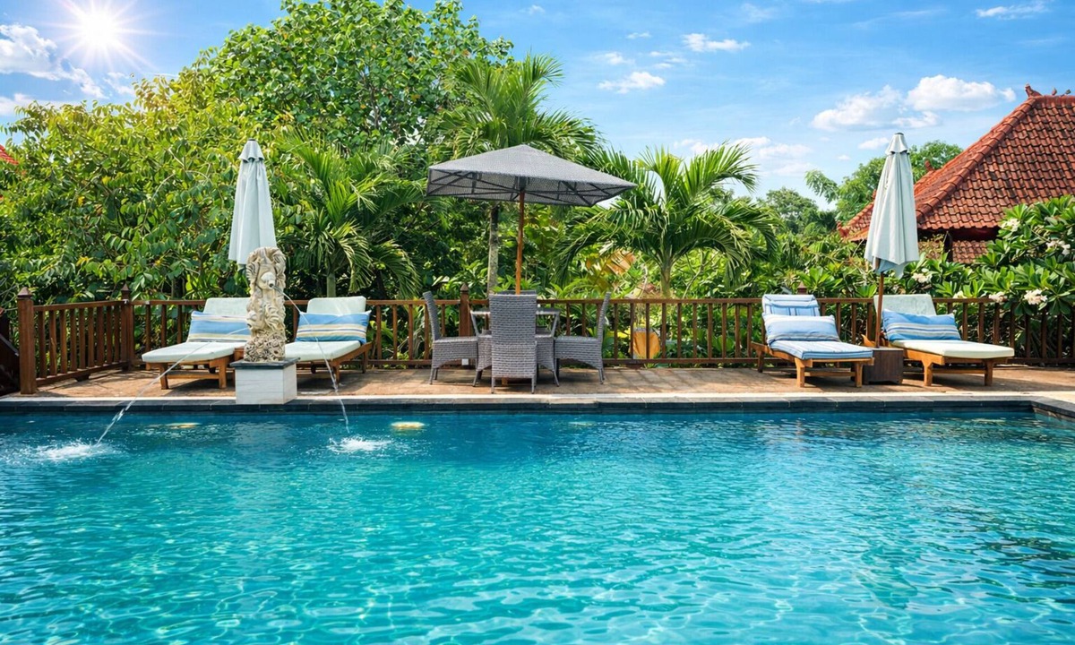 Mushroom Bay Hotel | Island Cabanas