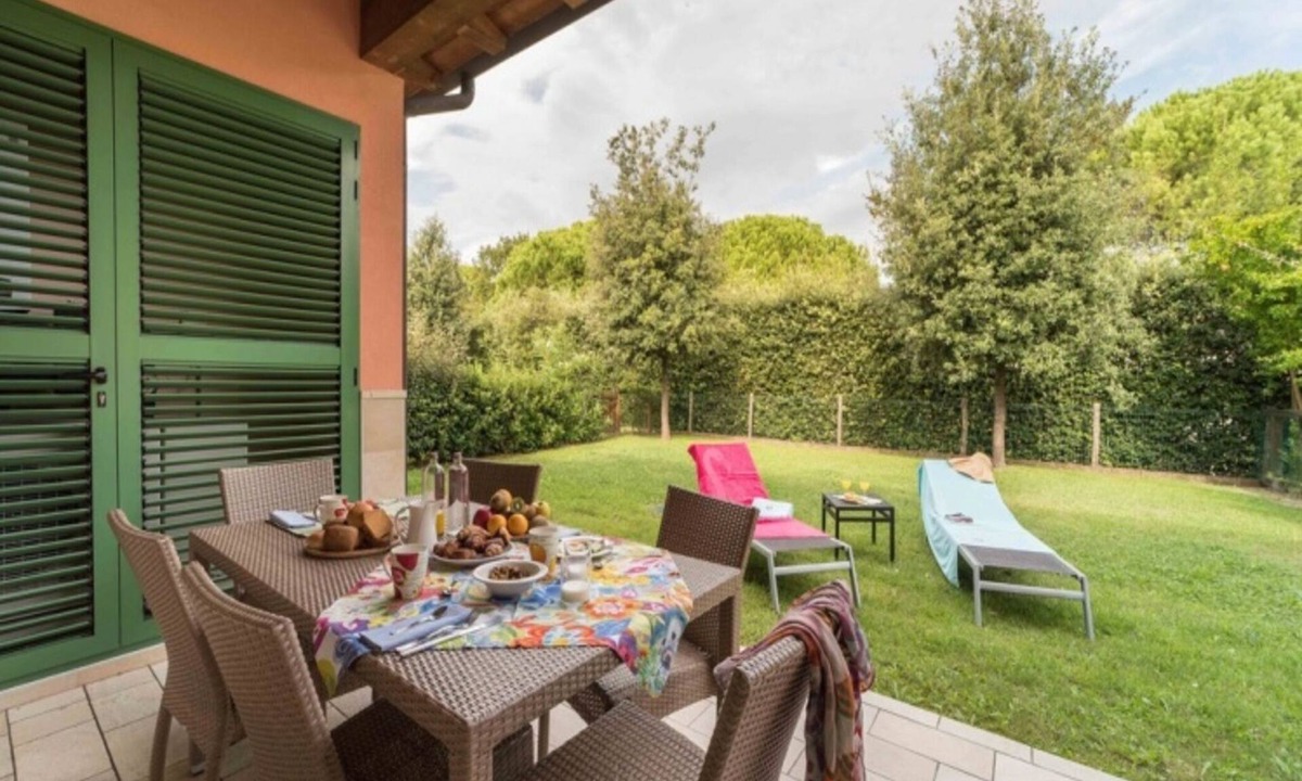 Lignano Sabbiadoro Villa | Stunning villa with private garden