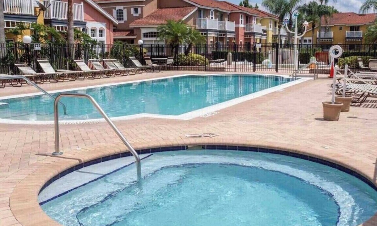 Berkley Resort | Kissimmee