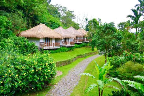 Moni Cabin | Kelimutu Crater Lakes Ecolodge