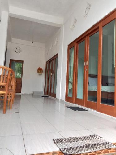 Purwakerti House | KOMANG homestay