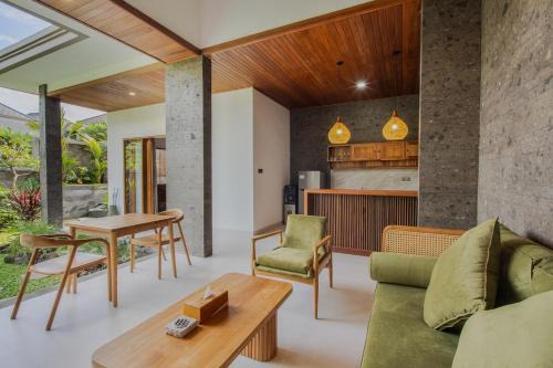 Melayang Villa | Kumis Ubud Villa