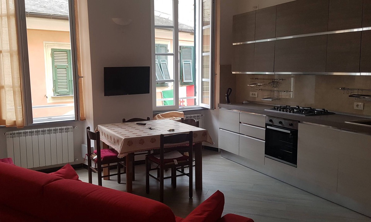 Borgo Antico Apartment | La Casa del Pinguino - In the Center with AC