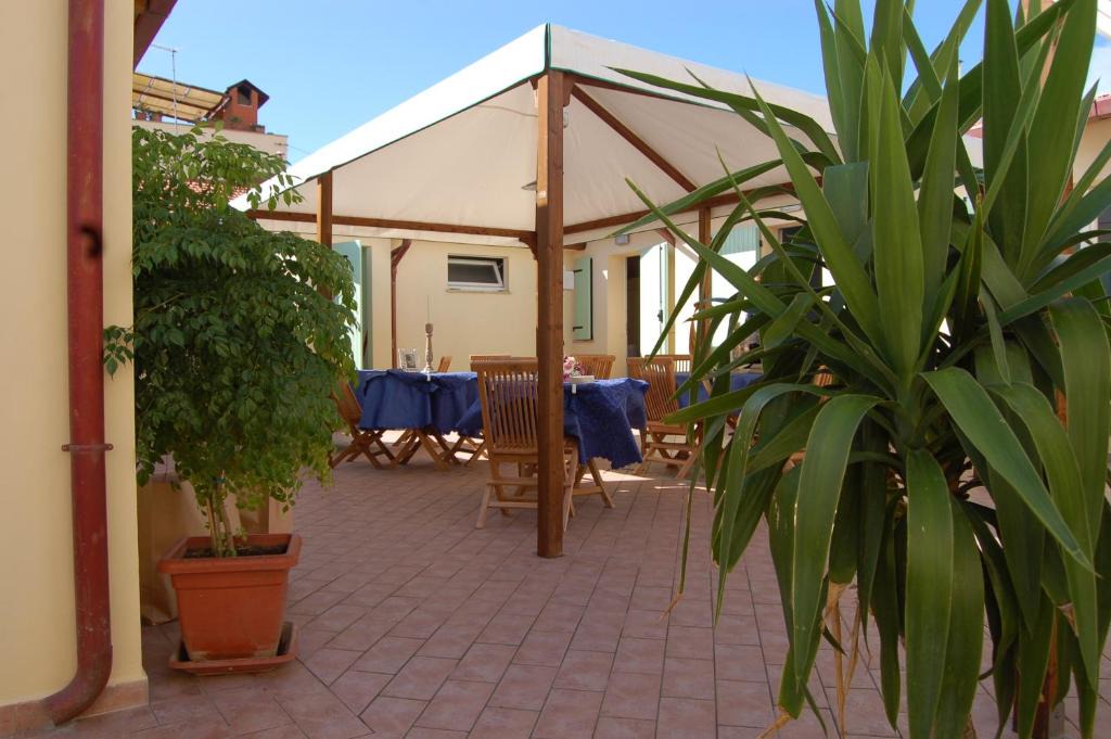 Marina di Pisa House | La Papaya