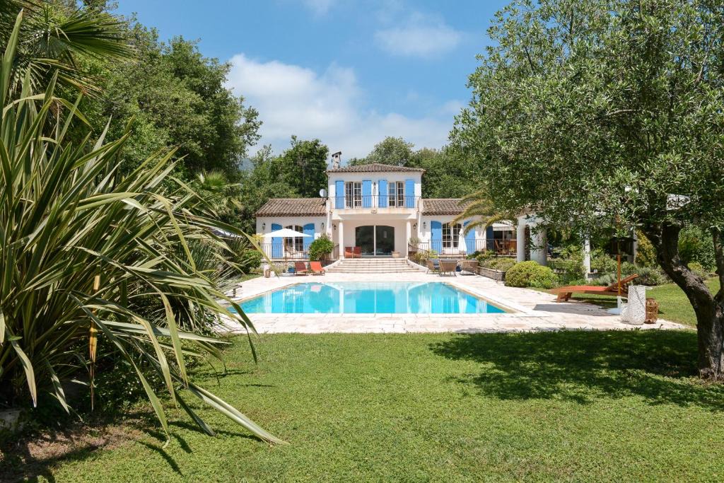 Tourrettes-sur-Loup Bed & Breakfast | La Parenthèse de Marie