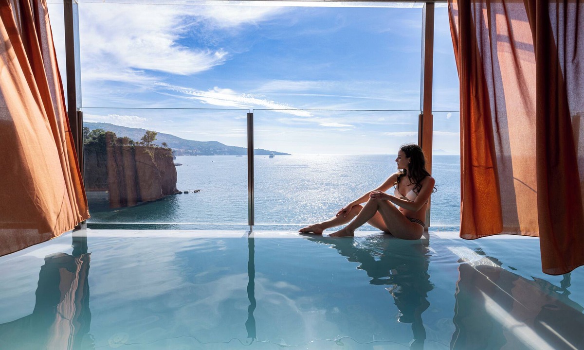 Meta House | Laqua by the Sea