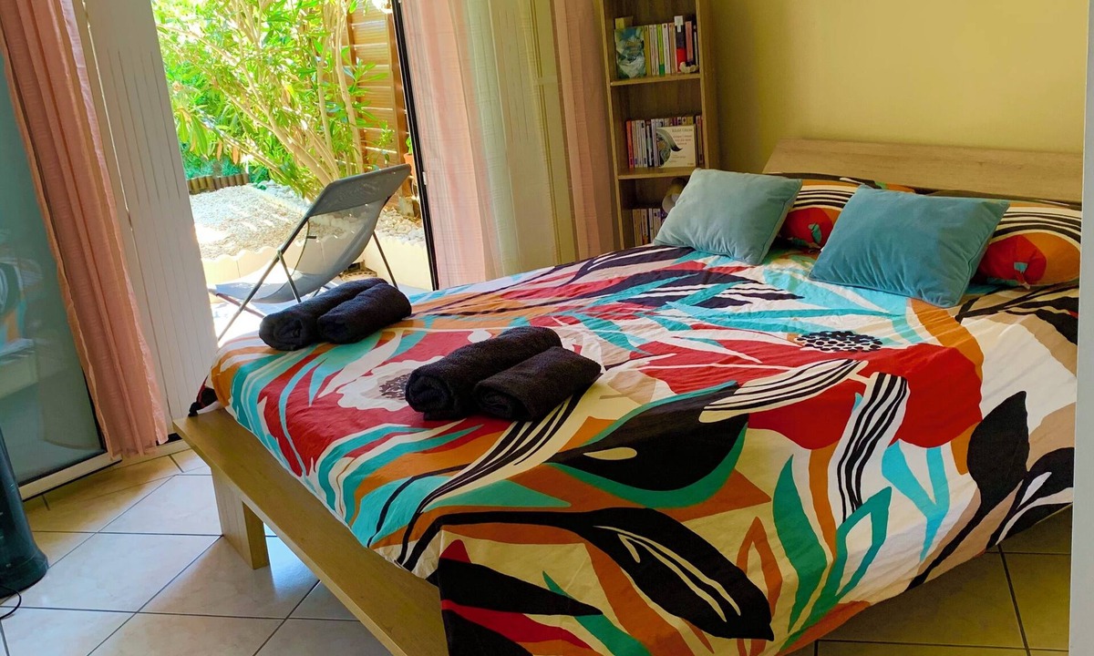 Cagnes-sur-Mer Apartment | Large 3 p with garden 1km from the beach. Ideal for families/WIFI internet.