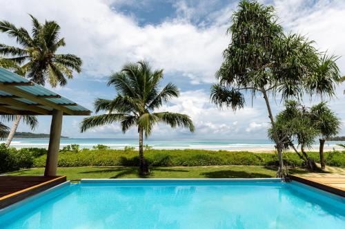 Katiet Villa | Large Private Beachfront Villa Mentawai