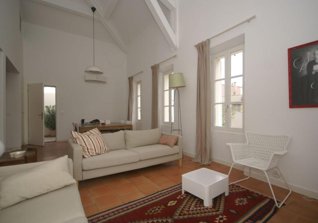 Saint-Tropez City Centre House | Lavish Holiday Home in Saint Tropez near Beach