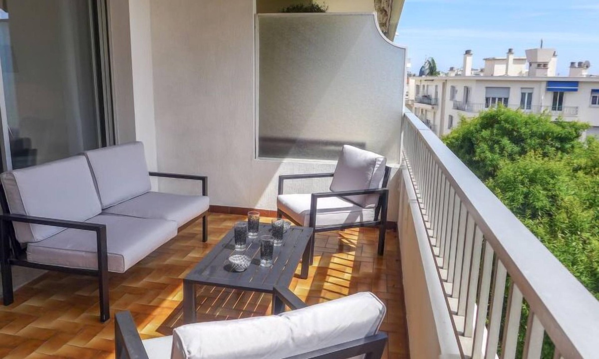 Le Piol Apartment | Le Clos tranquille by Interhome