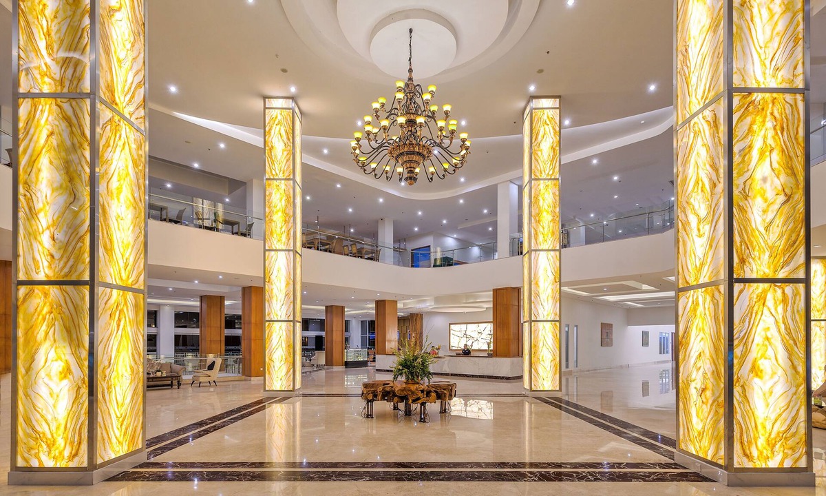 Cipanas Hotel | Le Eminence Hotel Convention & Resort Ciloto - Puncak