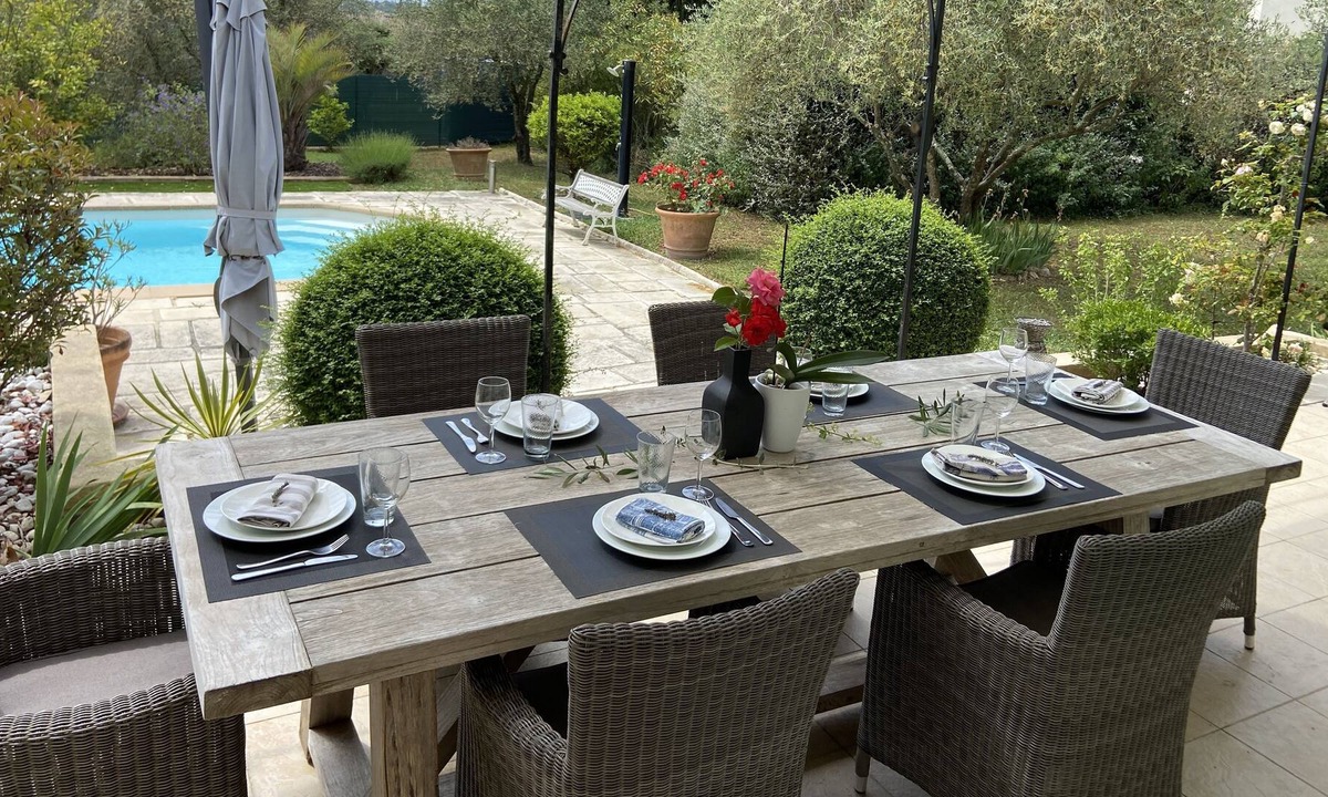 Chateauneuf-Grasse Villa | Le Mas des Oliviers