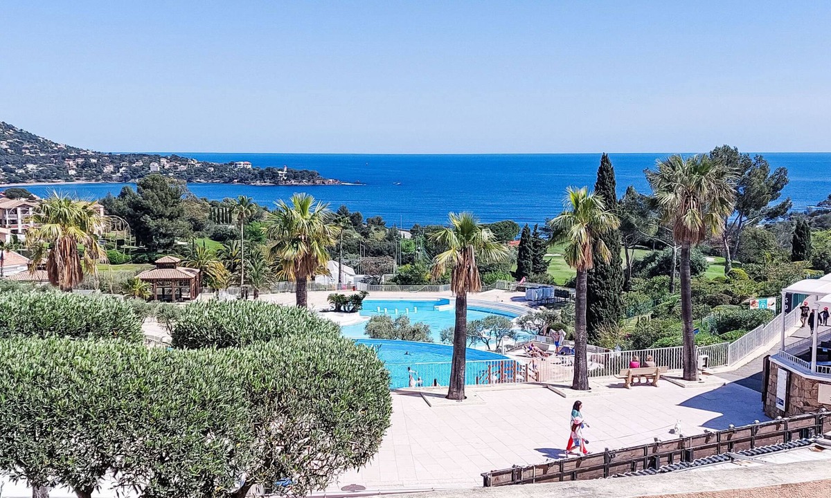 Cap Esterel Apartment | Le Village (E1 208) by Interhome