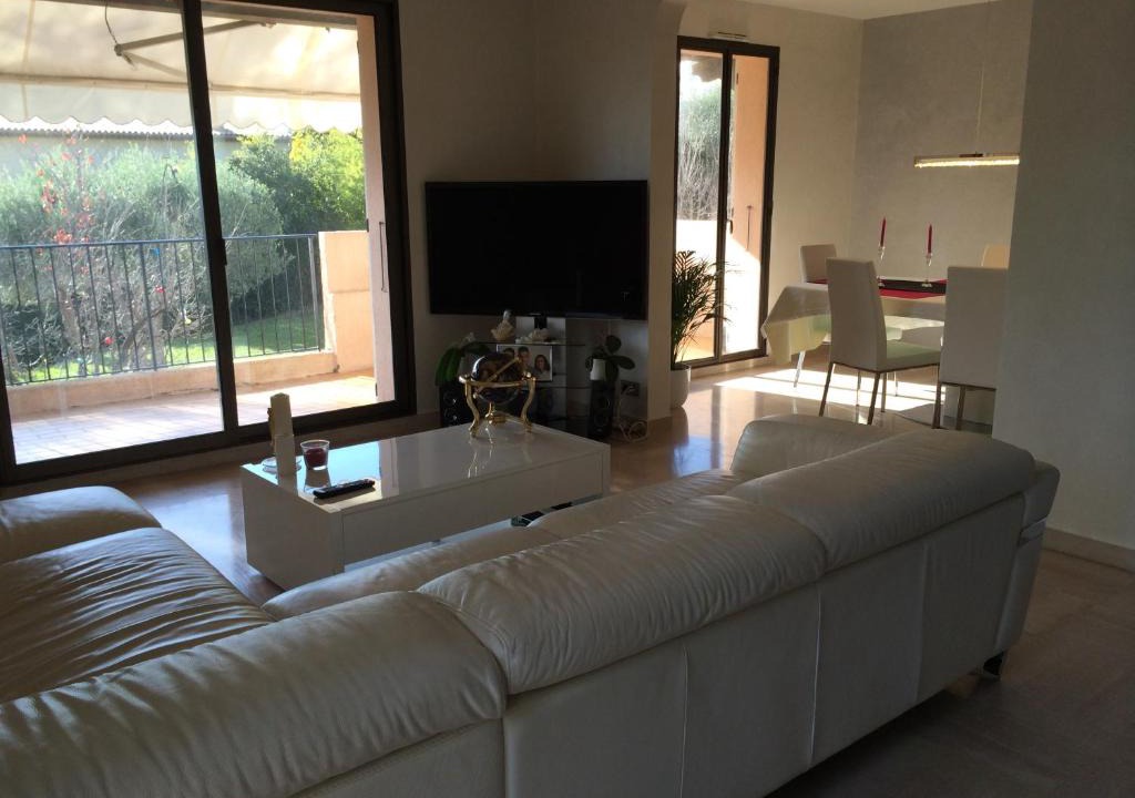 Villeneuve-Loubet Apartment | Les Hauts de Vaugrenier