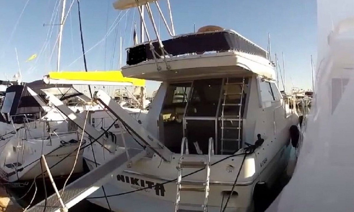 Pointe Croisette Boat Rental | Living in a Bateau in Cannes unforgettable experience