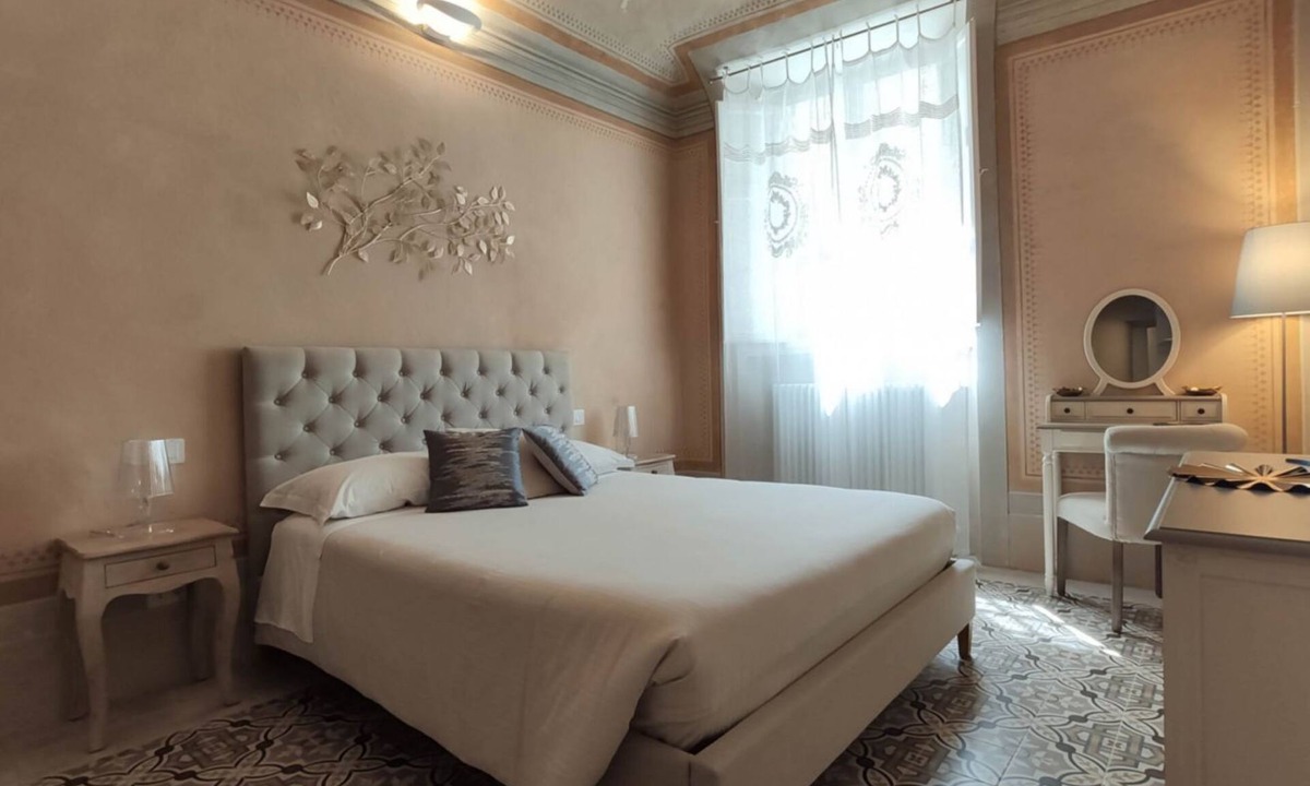 Pisa City Centre House | Lo Strullo - Two Bedroom Suite
