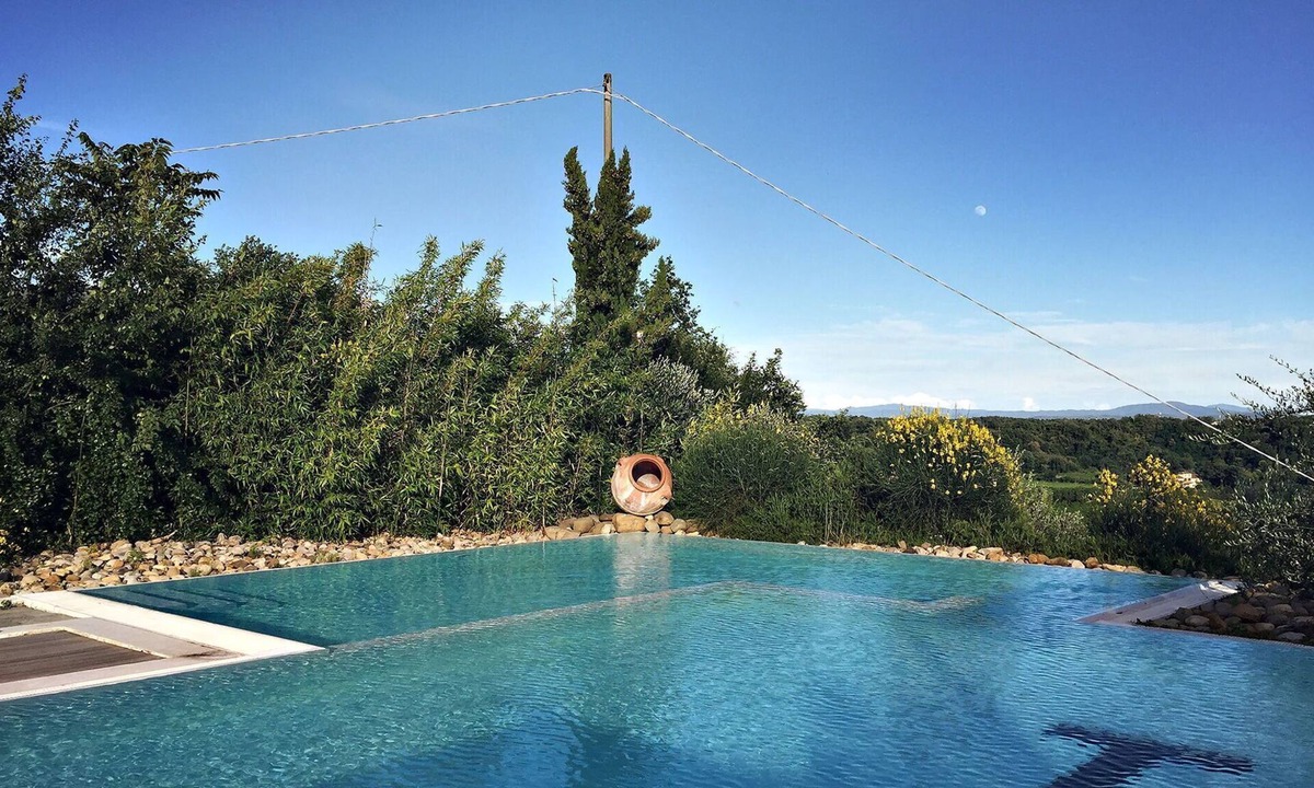 Terranuova Bracciolini Apartment | Lovely apartment for 4 people with WIFI, A/C, pool, TV, terrace, pets allowed and panoramic view
