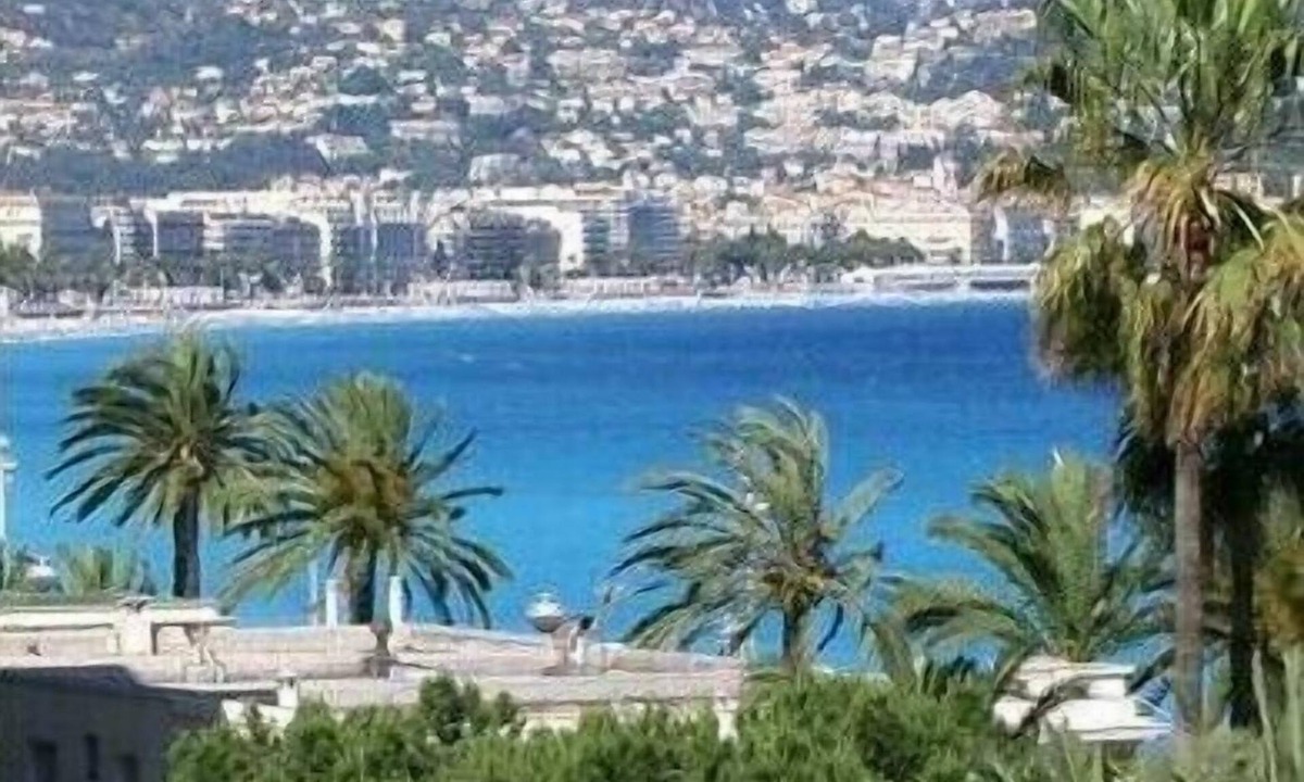 Fabron Apartment | Lovely Apartment in Nice - Book now for great Prices!