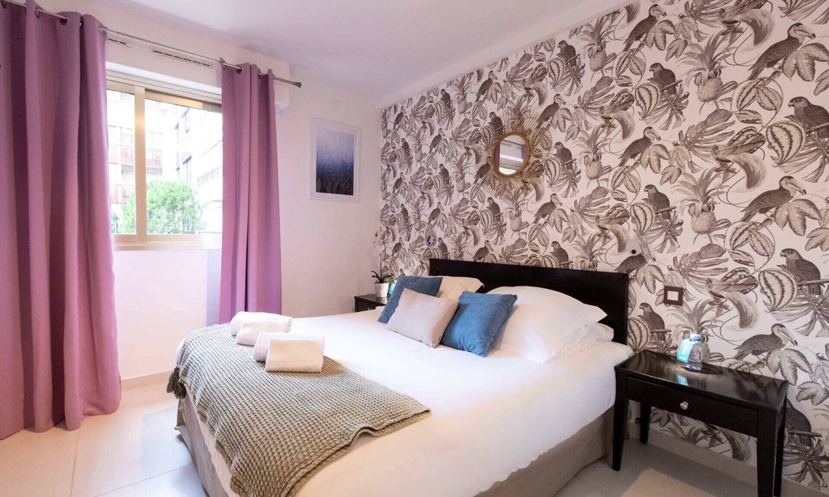 Juan-les-Pins Apartment | Lovely Riviera 3F - One Bedroom Apartment, Sleeps 4