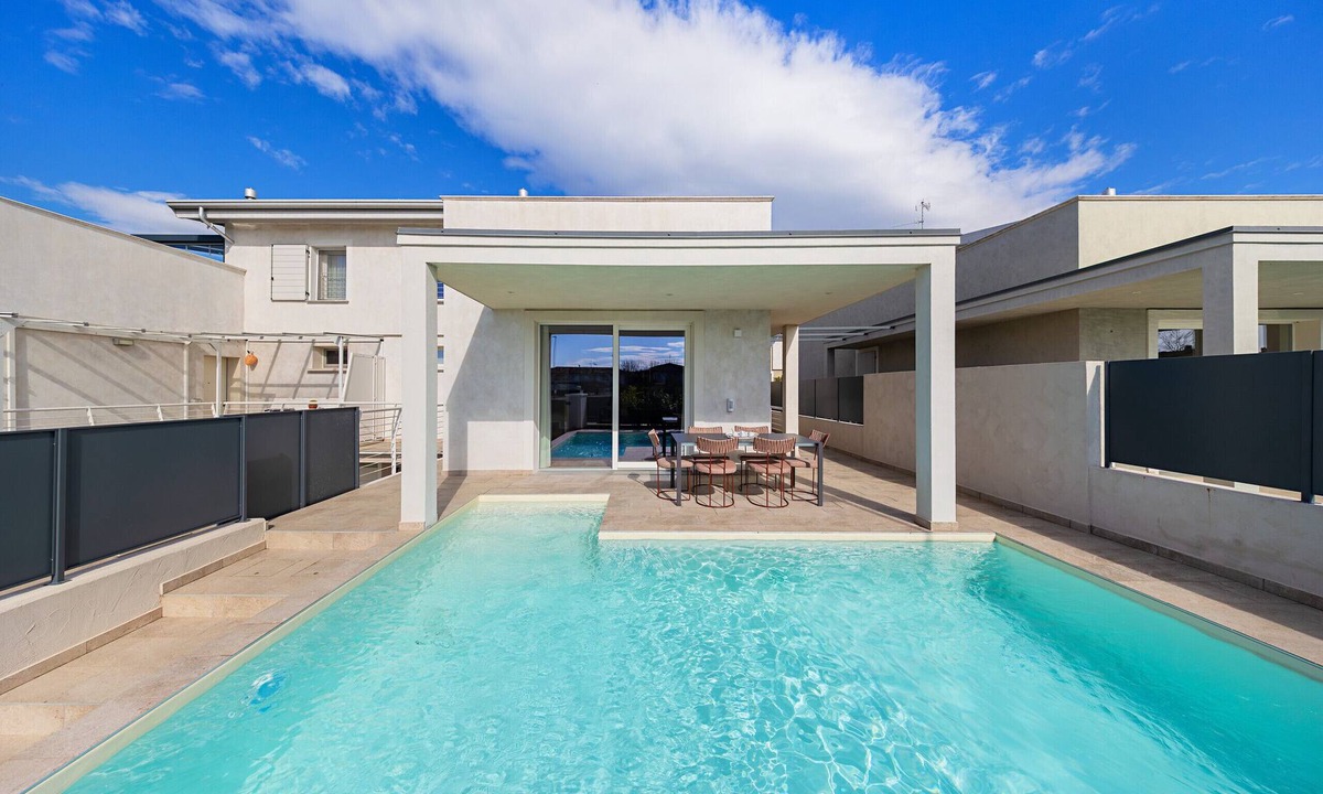 San Benedetto di Lugana Villa | Luxury villa with private pool