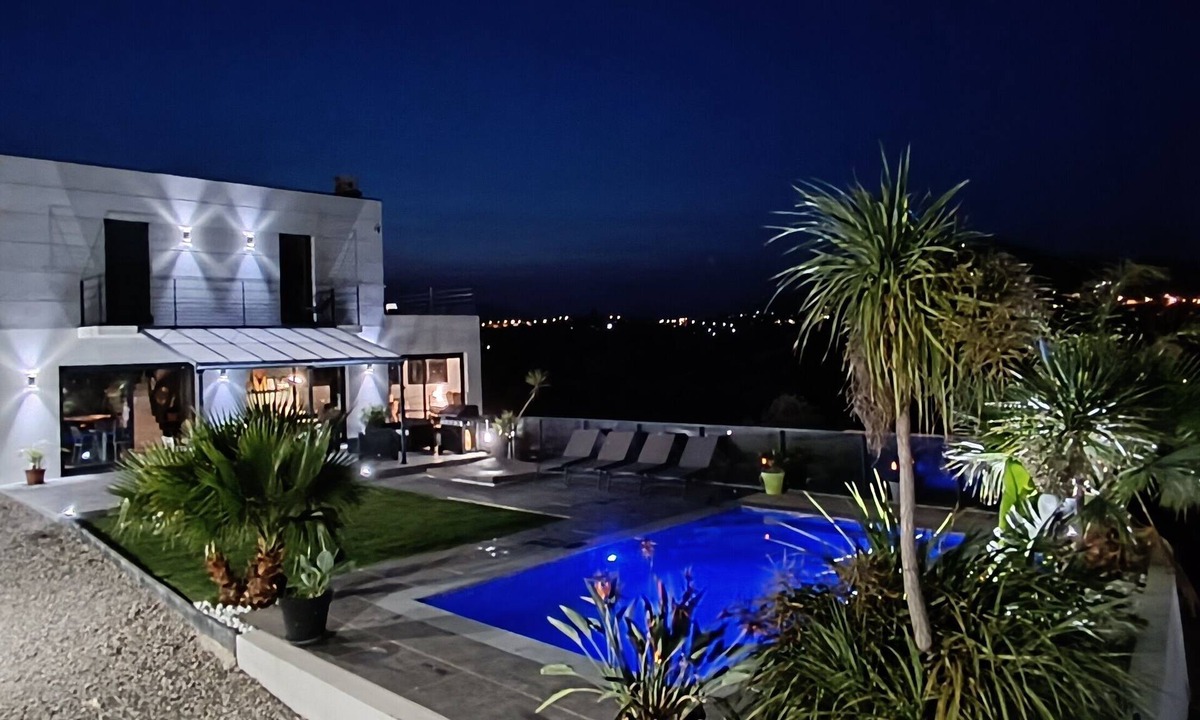Saint Pierre de Feric Villa | Magnificent villa in Nice