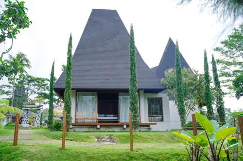 Karanganyar Cabin | MAHALAYA Garden Resort