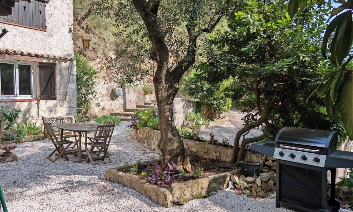 Tourrette-Levens House | Maison Atypique Dans L'arrière Pays Niçois Entre mer et Montagne