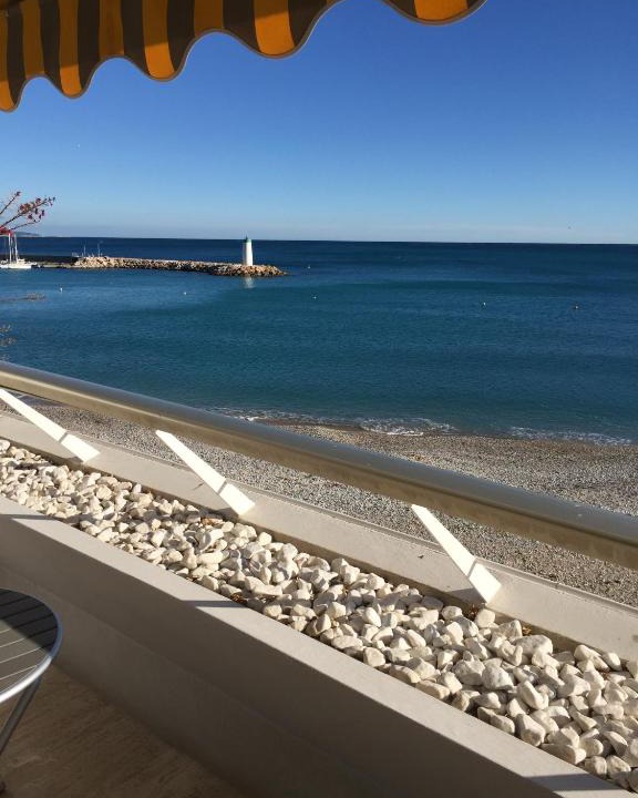 Villeneuve Loubet Beach Apartment | Marina Riviera Sea View and Beach