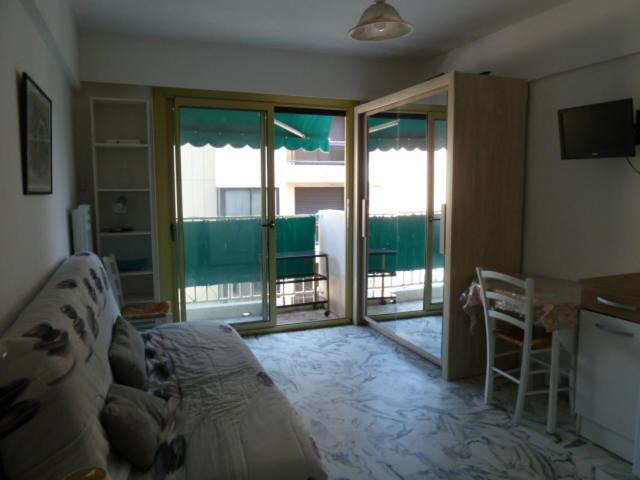 Antibes Old Town Apartment | MEISSONNIER