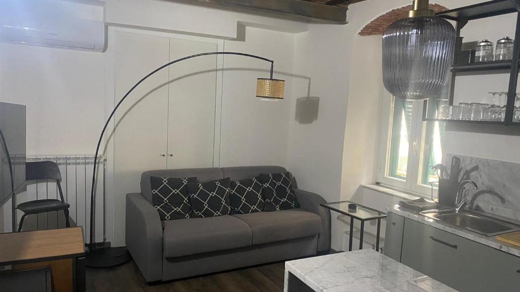Carrara Apartment | Mistral Holidays - Stupendo bilocale nuovissimo con finiture di lusso