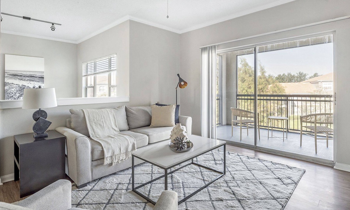 Sanford Apartment | Modern Apartment in Prime Location (ID1189X976)