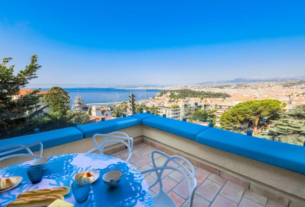 Mont Boron Villa | MONT BORON VIEW VI4176 BY RIVIERA HOLIDAY HOMES