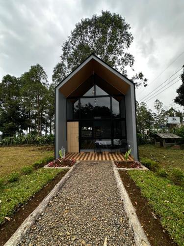 Cisarua Cabin | Mroom Cabin